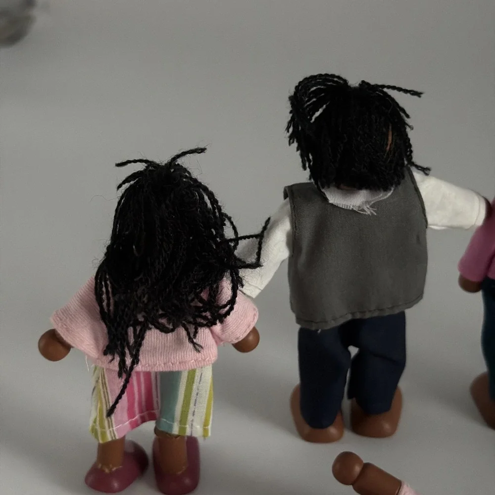 Lot Of 5 Wooden Dolls Poseable Kid Kraft Black Family Inc Baby Mom Dad Grandpa